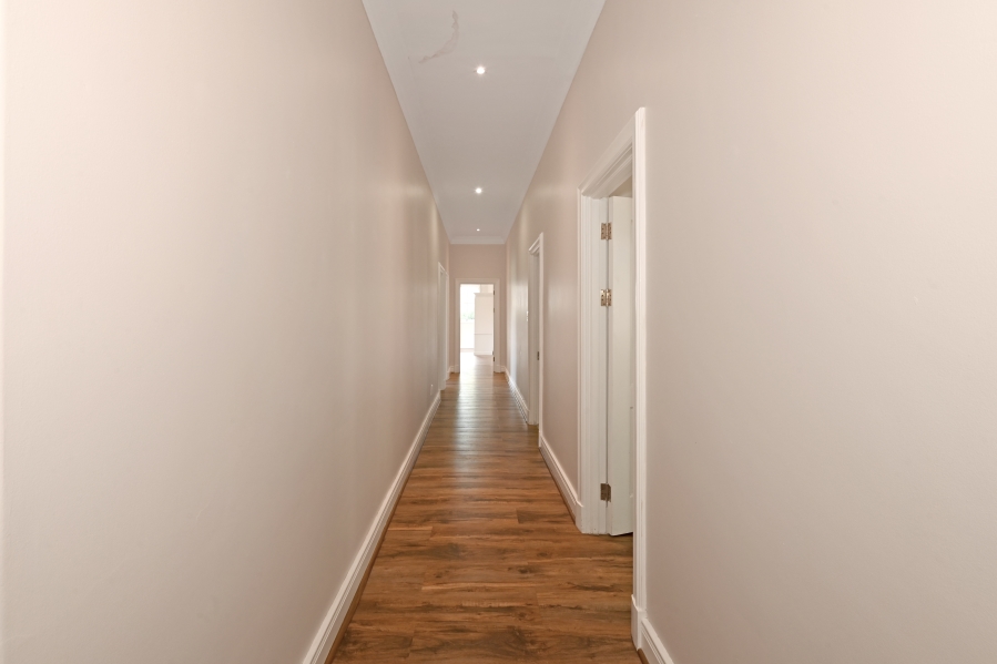 To Let 4 Bedroom Property for Rent in Constantia Western Cape